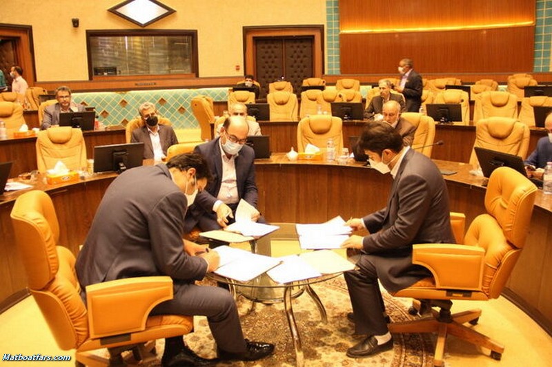 تفاهم نامه سه جانبه توسعه همکاری‌های علمی و فناوری در شیراز امضا شد