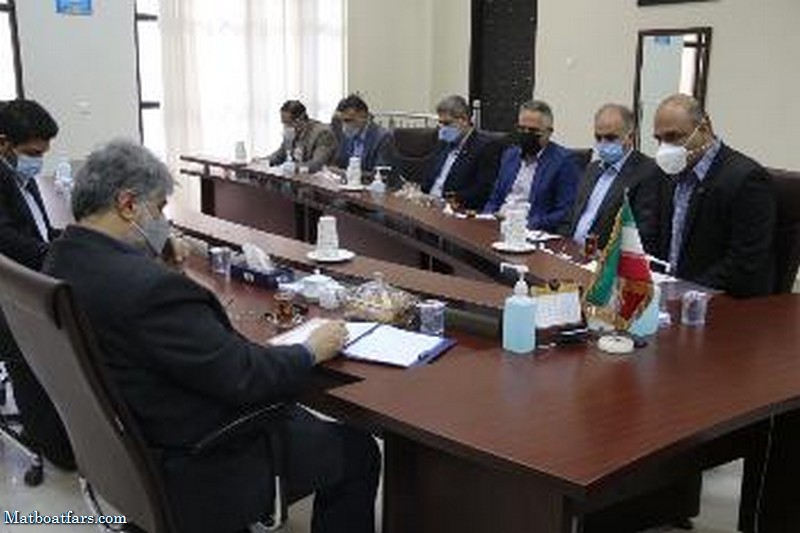 مدیر مخابرات منطقه فارس با اعضای شورای شهر شیراز ملاقات نمود