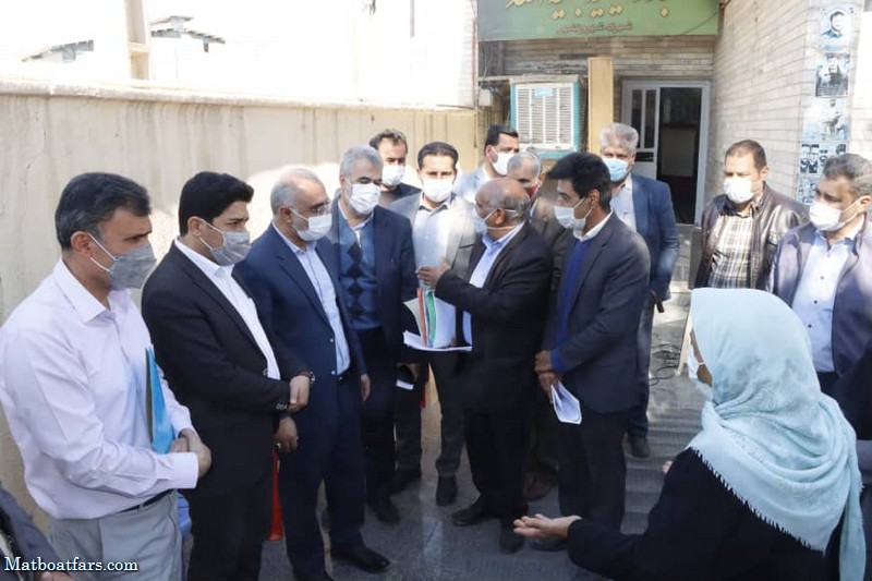 دیدار دادستان و نایب رئیس شورای اسلامی شهر شیراز با شهروندان ساکن شهرک شهروز شهر