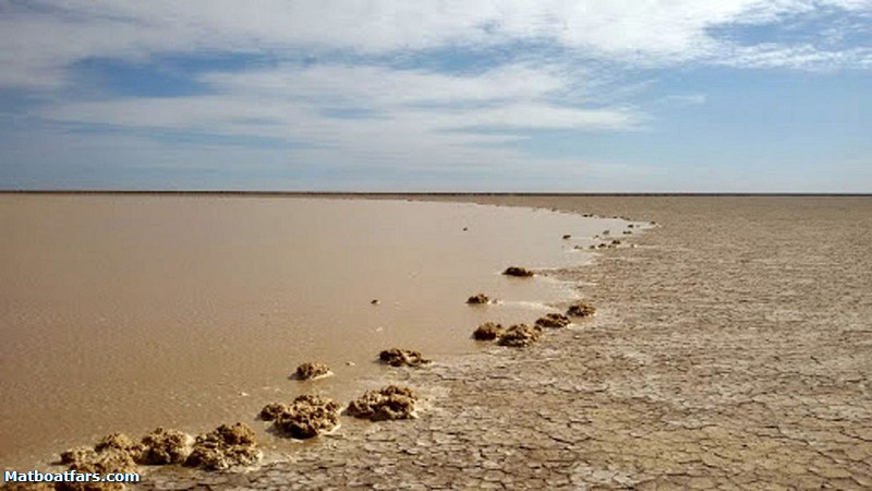 بزرگترین دریاچه آب شیرین فلات ایران در آستانه خشک شدن
