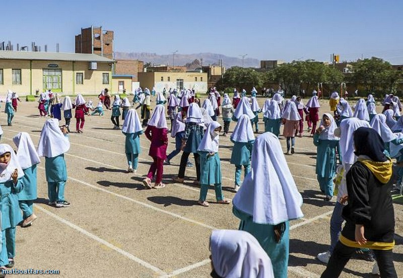 ۱۴ فروردین مدارس فارس باز است