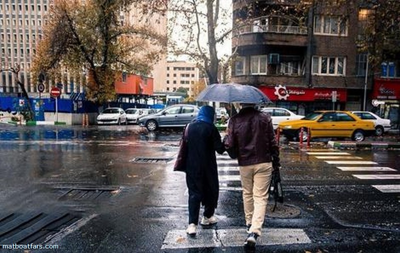 بارش برف و باران در جاده‌های ۱۱ استان