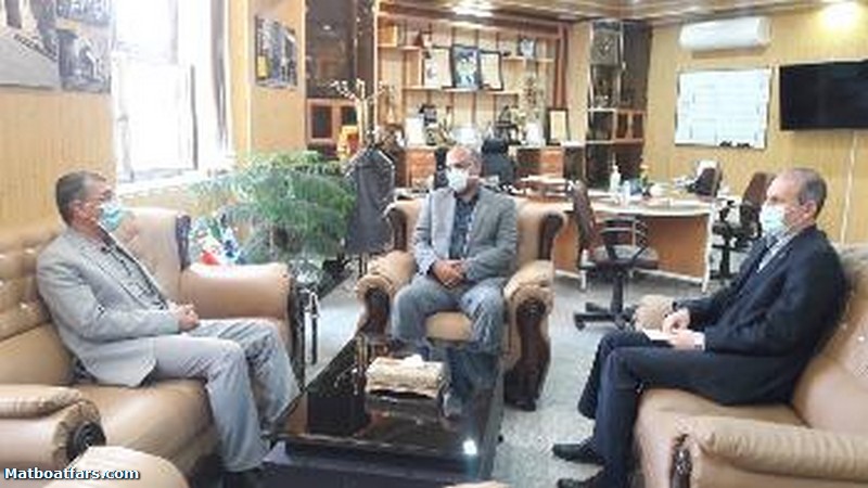 جلسه بررسی مشکلات ارتباطی داراب با حضور فرماندار شهرستان برگزار شد