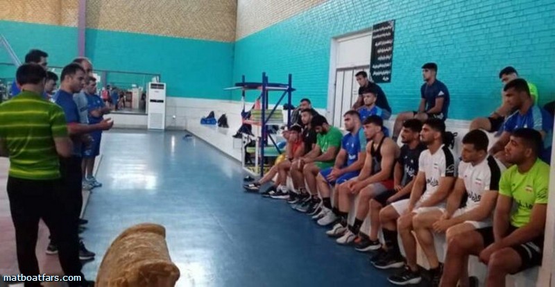 تمرین با وزنه برنامه تیم ملی کشتی فرنگی در شیراز