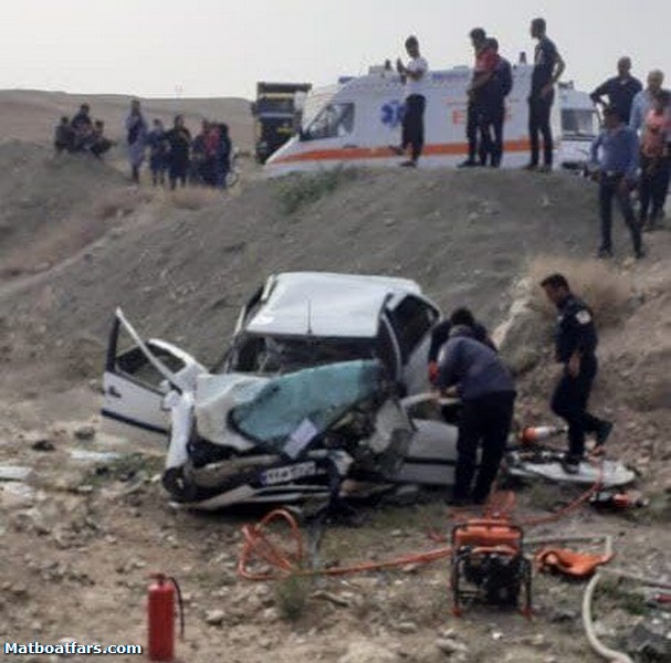 برخورد خودرو در شهرستان جهرم چهار کشته و زخمی بر جای گذاشت